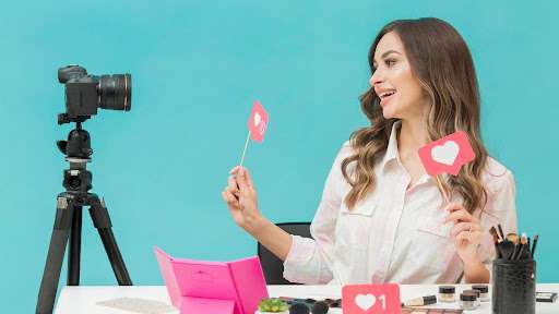Social Media Marketing Company v. DIY Marketing: Which Works Best?