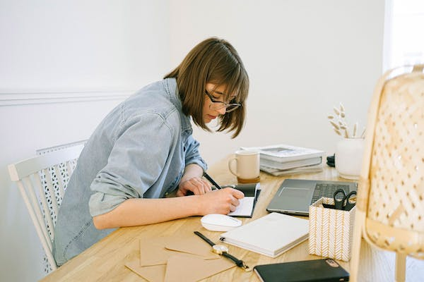 Mastering the Basics of Blog Writing: A Beginner's Guide
